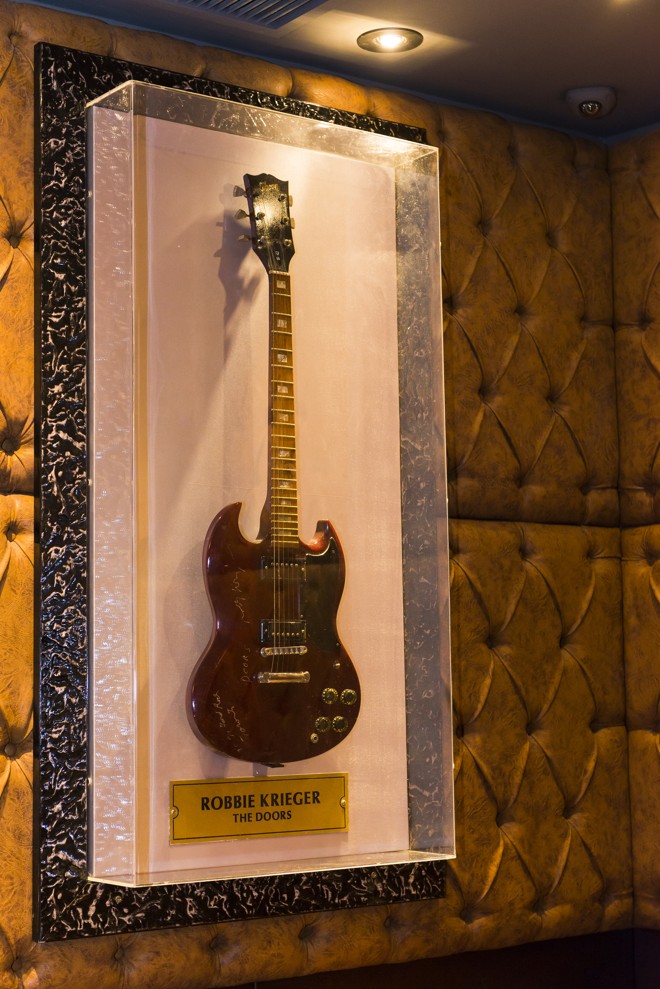 Guitarra de Robbie Krieger, do The Doors. | Fred Kendi/Gazeta do Povo