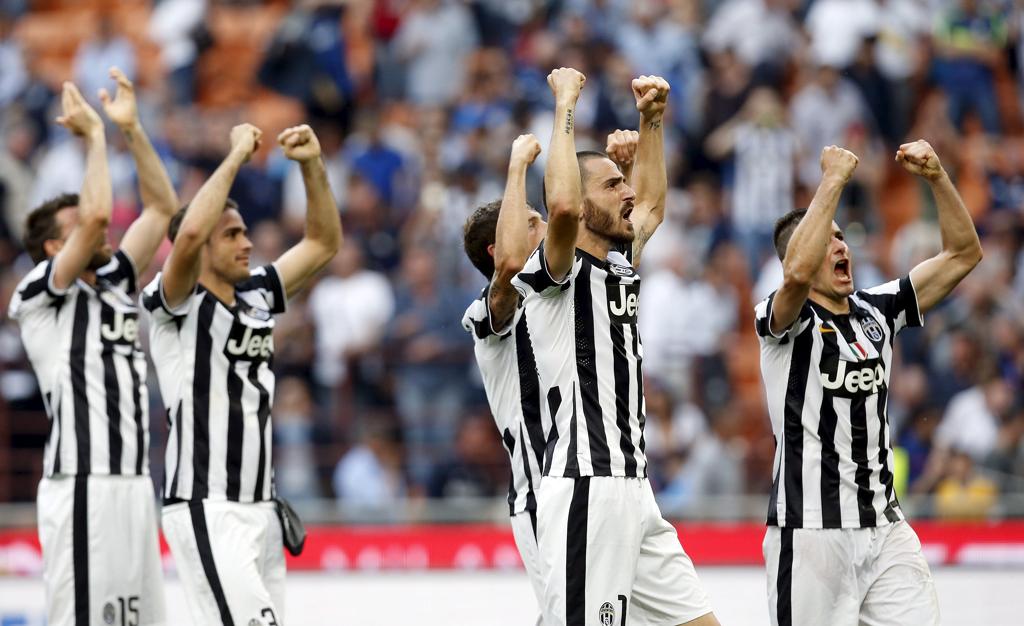 Jogadores da Juventus comemoram a vitória contra a Inter de Milão | ALESSANDRO GAROFALO/REUTERS