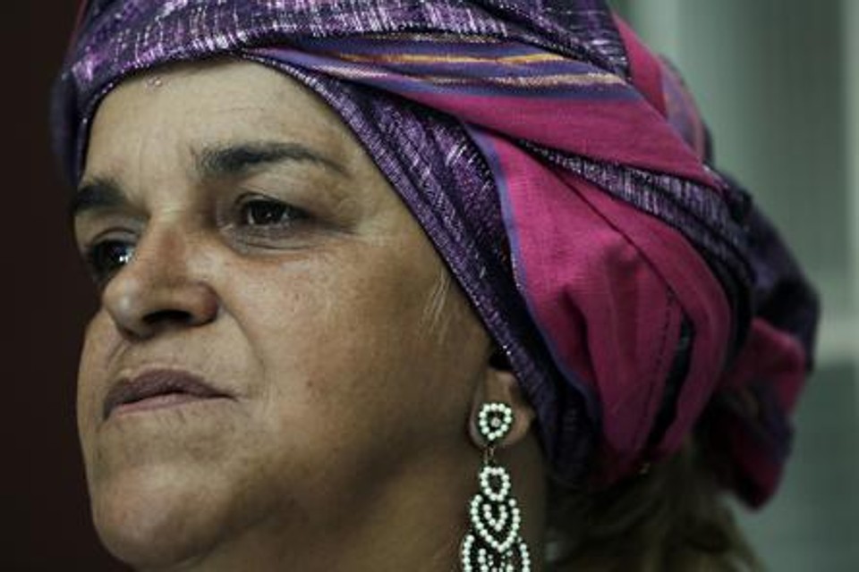 Degas Maria Ti Oya: praticante do Candomblé, ela sofreu perseguição na rua e nas redes sociais. | Felipe Rosa/TRIBUNA DO PARANA