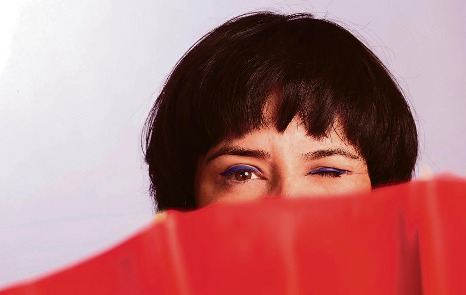 Novo trabalho traz parcerias da cantora e compositora com nomes como Pitty e Marina Lima, além de canções antigas de seu baú afetivo. | Bruno Sena/Divulgação