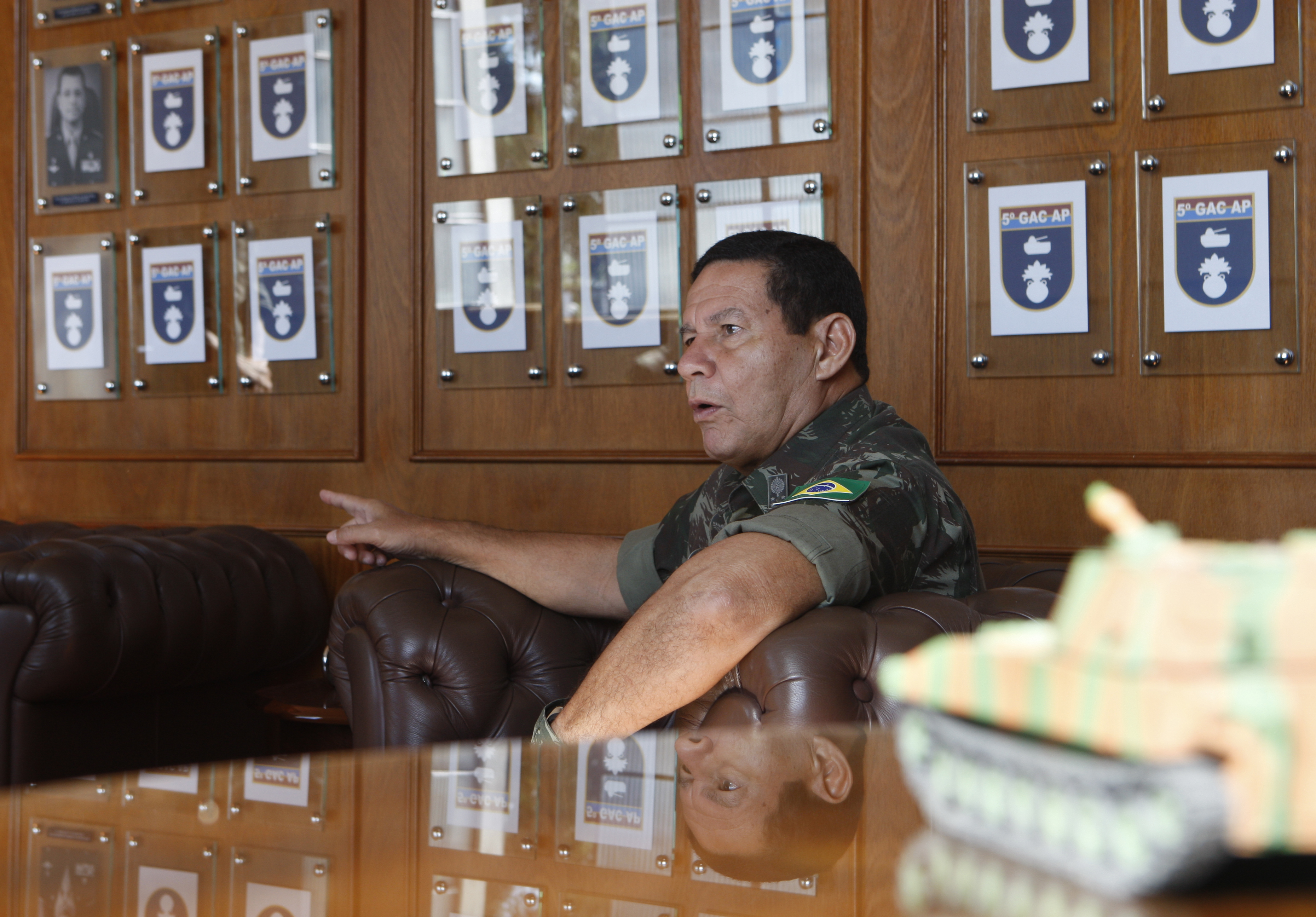 Mourão: papel das Forças Armadas é assegurar o funcionamento das instituições | Aniele Nascimento/Gazeta do Povo