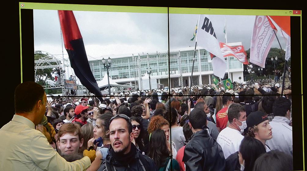 O coordenador da área de Inteligência da Secretaria de Segurança, Wagner Mesquita, exige imagens que mostrariam a ação de radicais. | Aliocha Mauríiio/Tribuna do Paraná