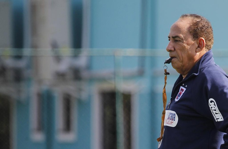 O técnico Nedo Xavier promete um time forte, apesar da limitação financeira: Paraná terá dois testes de peso em sequência. | Jonathan Campos/Gazeta do Povo