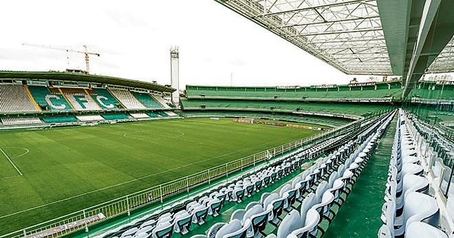 ESTÁDIOS - A denominação anda meio fora de moda. Representa os campos antigos, alguns recauchutados. Ex.: Couto Pereira e Vila Belmiro. | Gazeta do Povo