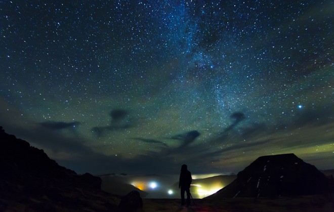 Aurora boreal nas Ilhas Fåroe. | Bjartur Vest/Creative Commons