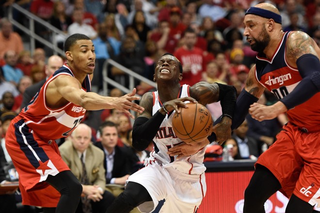 IMPARÁVEL Otto Perty Jr. e Drew Gooden até tentaram, mas foi impossível deter Dennis Schroeder e os Hawks em Atlanta. | Dale Zanine/USA Today Sports