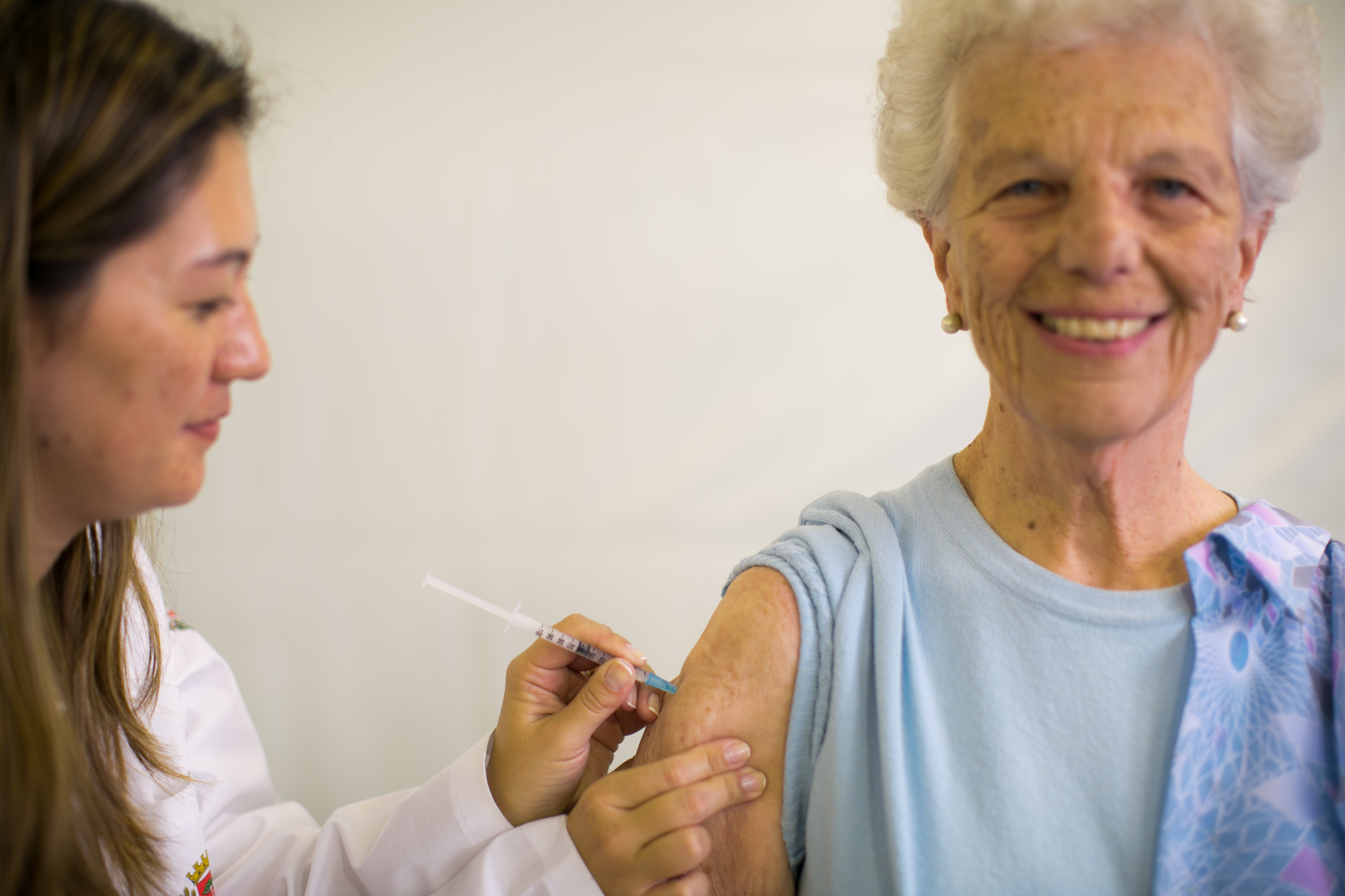 Sem atingir a meta de imunização no país, campanha de vacinação contra a gripe é prorrogada. | Brunno Covello/Gazeta do Povo