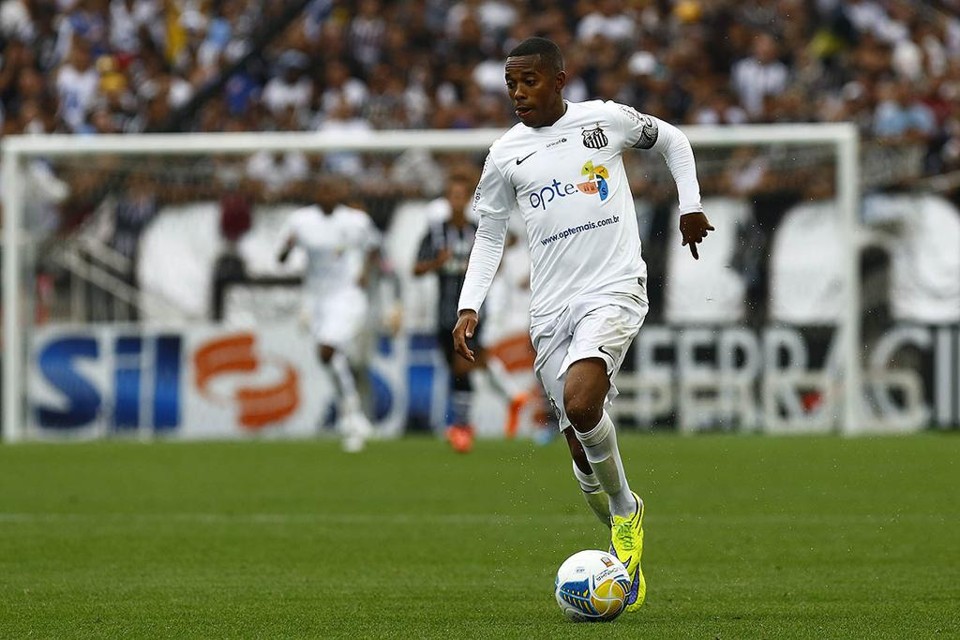 Agora veterano, Robinho é o destaque do Peixe e inspiração para a nova geração. | Divulgação
