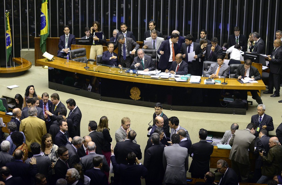 A mudança ainda precisa ser aprovada em segundo turno na Câmara e depois ser apreciada pelo Senado. | GUSTAVO LIMA/Agência Câmara