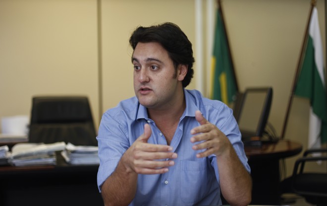 “Eu vejo tudo que aconteceu com muita tristeza. Ninguém gosta de um confronto daquele. Como paranaense e homem público, no entanto, acho que houve distorção do projeto.” Ratinho Jr. (PSC), secretário estadual do Desenvolvimento Urbano. |