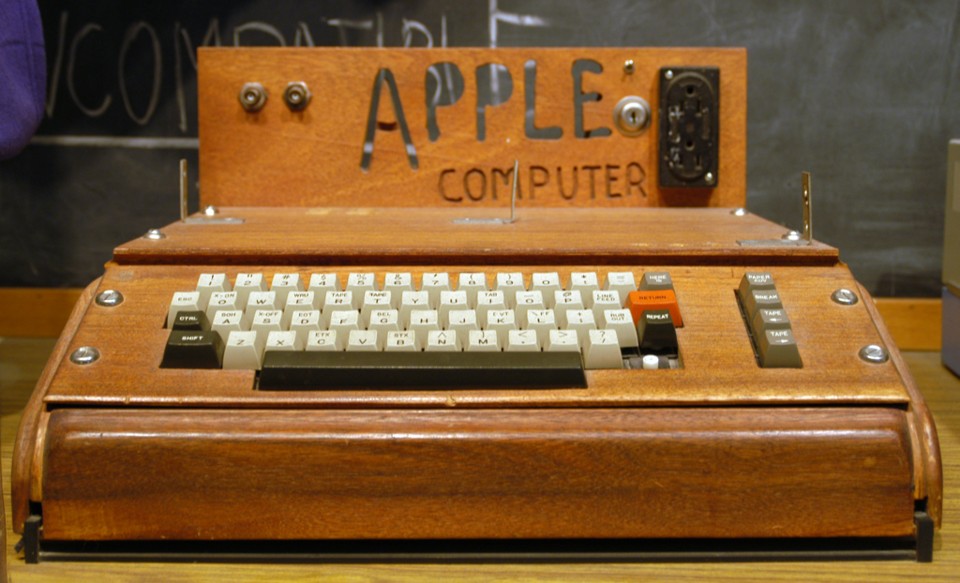 A empresa de reciclagem vendeu o Apple por 200 mil dólares em um leilão privado | Wikimedia Commons/Kyro