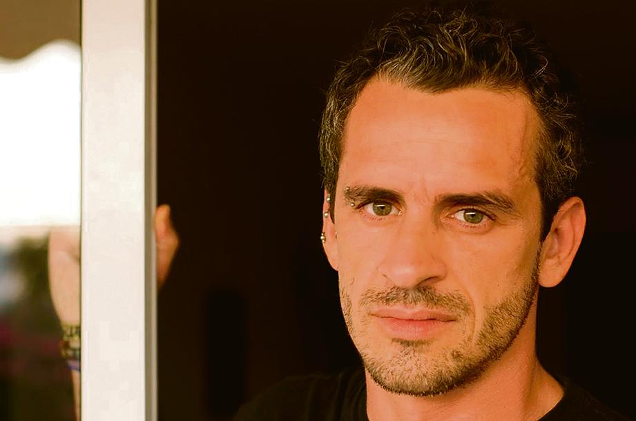 Escritor participa de evento no sábado (9), no Sesc da Esquina. | Helena Canhoto