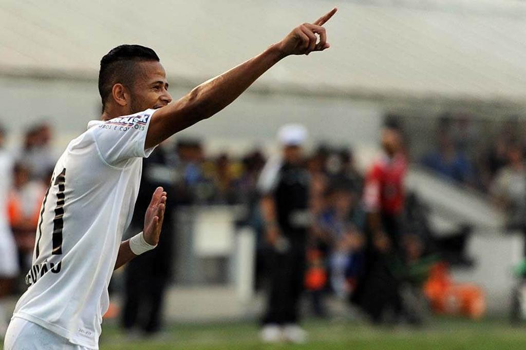 Geuvânio comemora o gol da vitória do Santos sobre o Cruzeiro. | Ivan Storti/
SantosFC