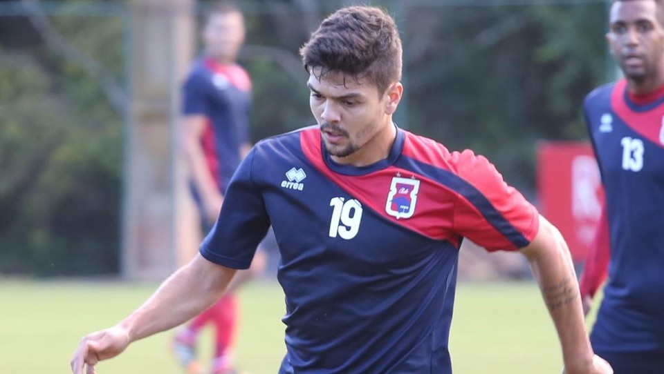Fernando Viana, ex-Joinville, já treina no Paraná. | Ivonaldo Alexandre
/Gazeta do Povo