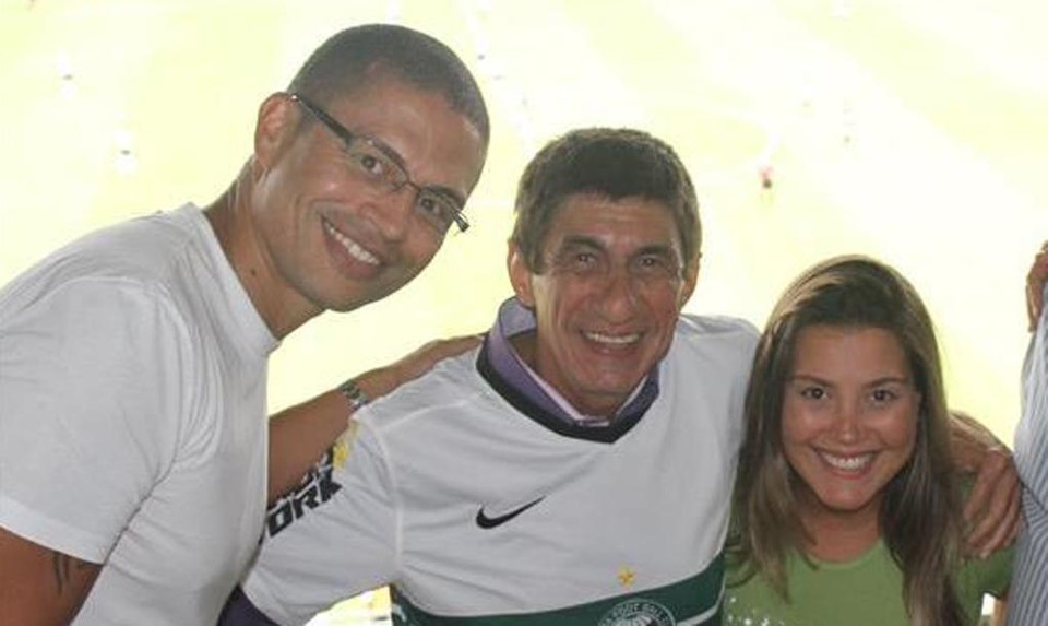 Alex esteve no Couto Pereira com o cantor Fagner. | Divulgação/Coritiba