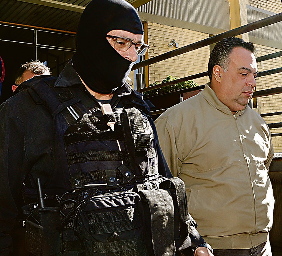 Vargas (dir): da sede da PF para o Complexo Médico Penal. | Albari Rosa/Gazeta do Povo