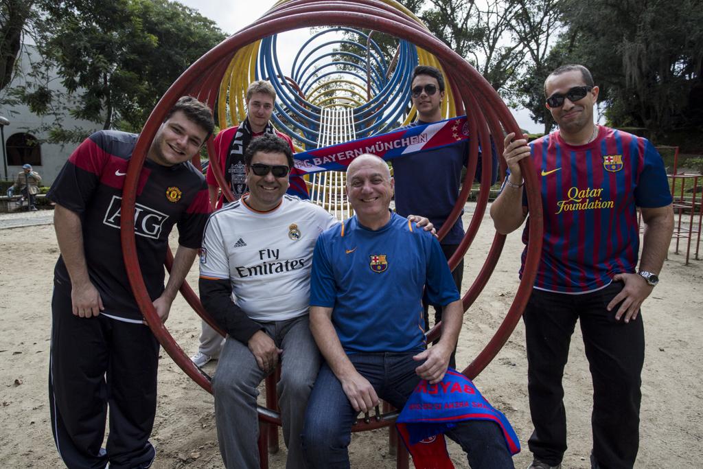 Torcedores ‘europeus’ aguardam ansiosamente o duelo entre Barça e Juve | Henry Milleo/Gazeta do Povo