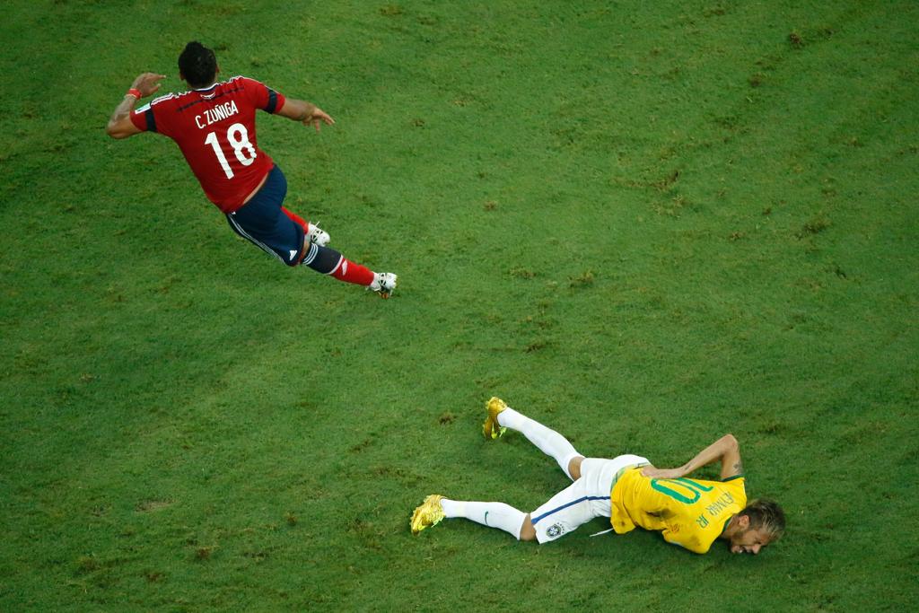 Zúñiga e Neymar: um dos reencontros mais esperados da primeira fase da Copa América. | Pool/Getty Images