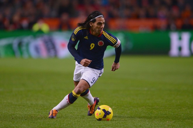 FALCAO GARCÍA. Muitos colombianos apostam que, com Falcao, teria sido possível eliminar o Brasil nas quartas de final da Copa do Mundo. O centroavante terá a chance não só de comprovar essa tese como de apagar sua péssima temporada de estreia no Manchester United. | Lars Baron/Getty Images