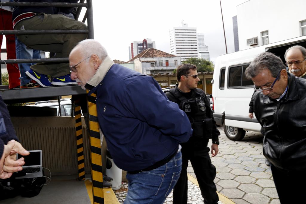 A cópia do pedido de desligamento de Alexandrino da empresa entrou nos arquivos da Justiça Federal do Paraná no fim da noite de segunda | Antônio More/Gazeta do Povo