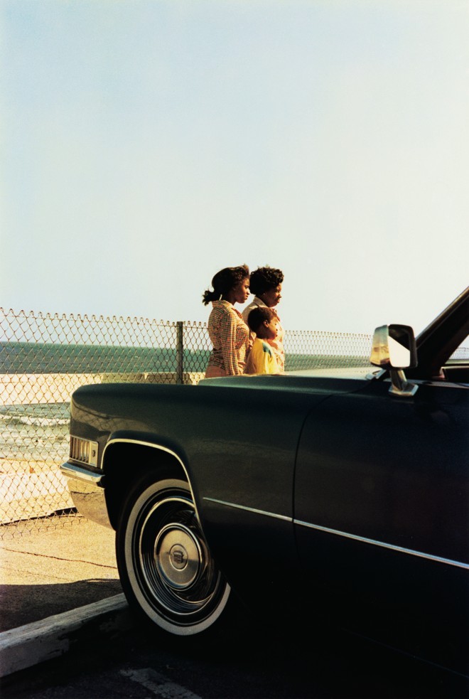 Hoje com 75 anos, as imagens que Eggleston fez dos EUA influenciaram cineastas como Wim Wenders e Gus Van Sant. | Eggleston Artistic Trust. Cortesia Cheim & Read, Nova York/Divulgação