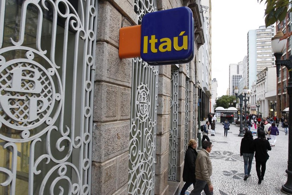 Lucro líquido do Itaú Unibanco cresceu 29,7% entre janeiro e março deste ano. | Daniel Castellano/Gazeta do Povo