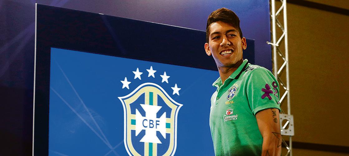 Roberto Firmino saiu por R$ 121 milhões do Hoffenheim, da Alemanha, para o Liverpool: valorização via convocações de Dunga. | Kiko Huesca/EFE