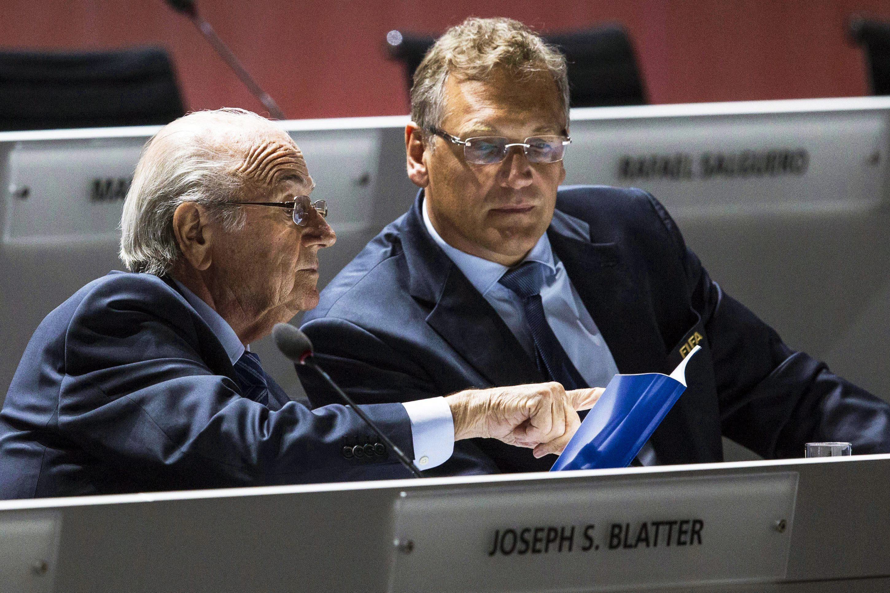 Para Valcke, fato de Blatter ter renunciado não motivo para que ele faça o mesmo. | PATRICK B. KRAEMER/EFE