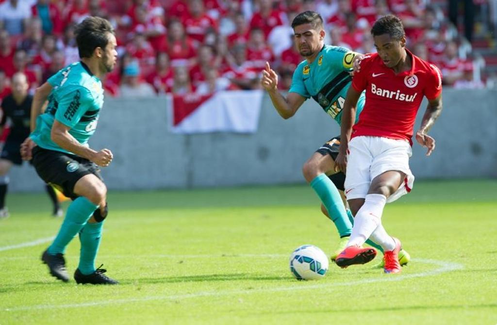 Leandro Almeida que rtime mais alerta nos inícios das partidas. | /Divulgação Internacional