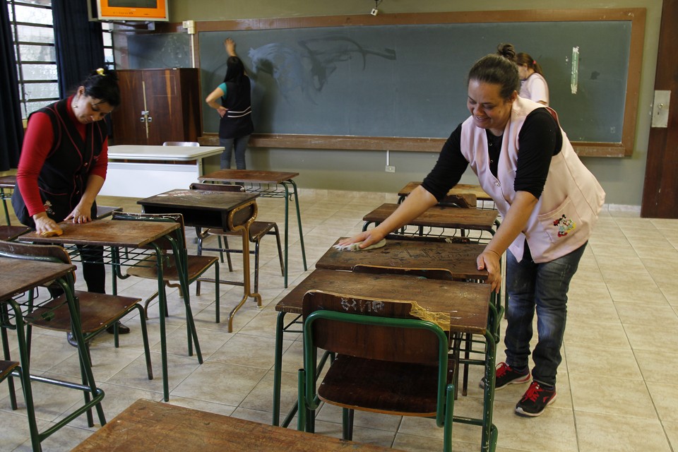 No Homero Baptista, Capão Raso, salas passaram por limpeza. | Jonathan Campos/Gazeta do Povo