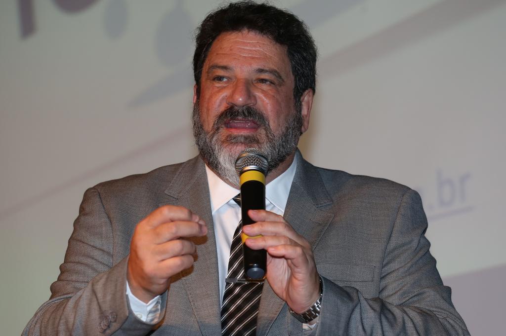 O educador falou da necessidade de renovar aquilo que se conhece. | Pedro Serapio/Gazeta do Povo