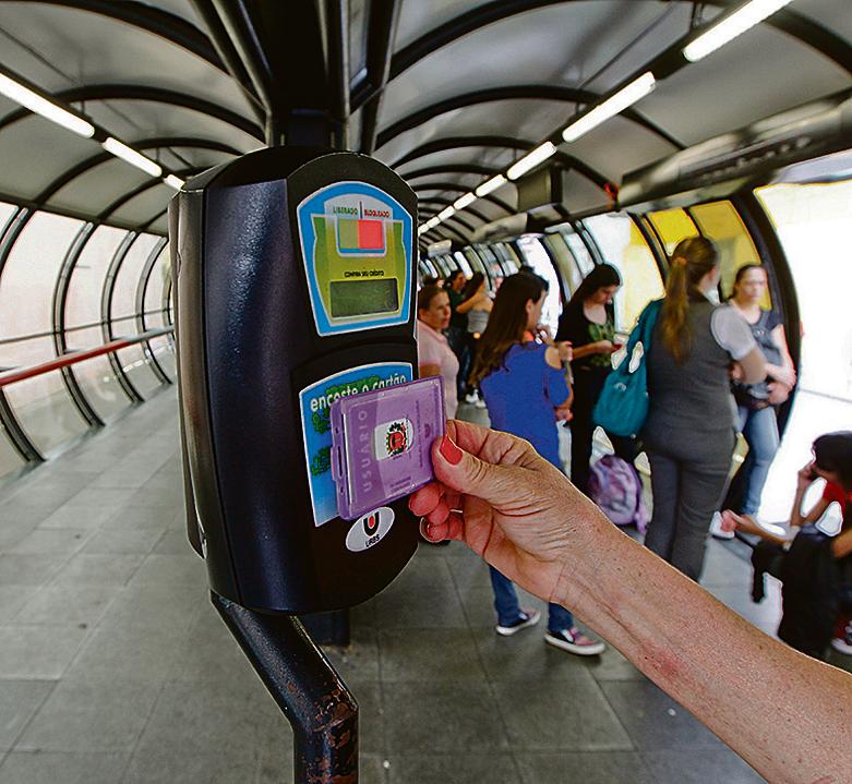 Uso de cartão-transporte aumentou a partir do preço especial. | Daniel Castellano/Gazeta do Povo