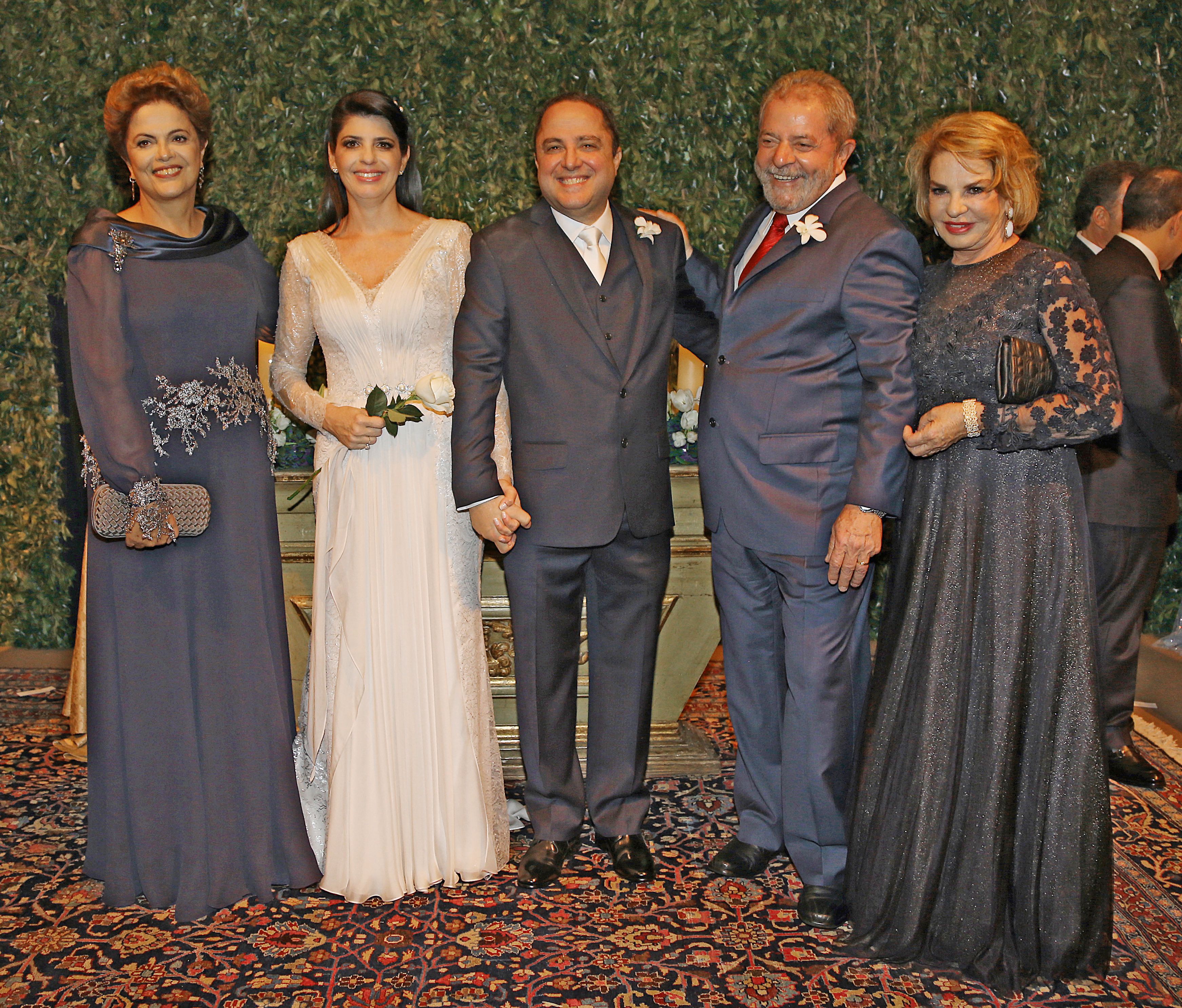 Dilma Rousseff foi madrinha do casamento do médico Kalil Filho (centro): saia-justa após após confinação de palestra. | Ricardo Stuckert//Divulgação