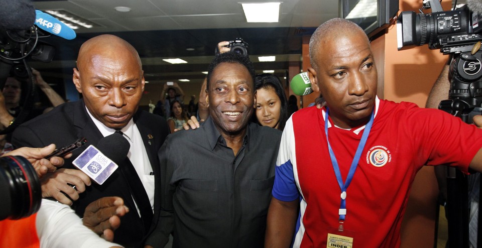 Na chegada a Cuba, Pelé defende Blatter na presidência da Fifa | Ernesto Mastrascusa/EFE