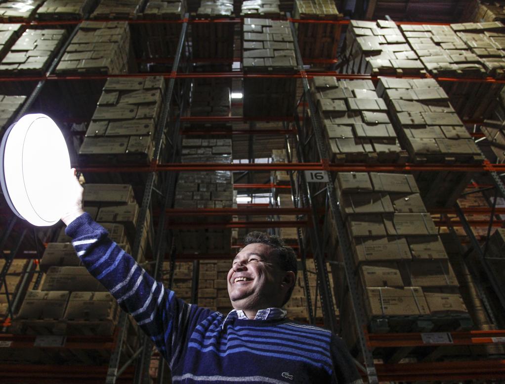 Paulo Ribeiro, diretor-geral da Foxlux: fábrica deve aumentar o faturamento do grupo em 5%. | Daniel Castellano/Gazeta do Povo