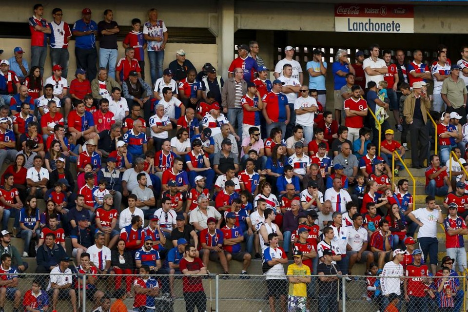 Paraná espera atrair a torcida ao estádio no jogo contra o Botafogo | Henry Milleo/Gazeta do Povo