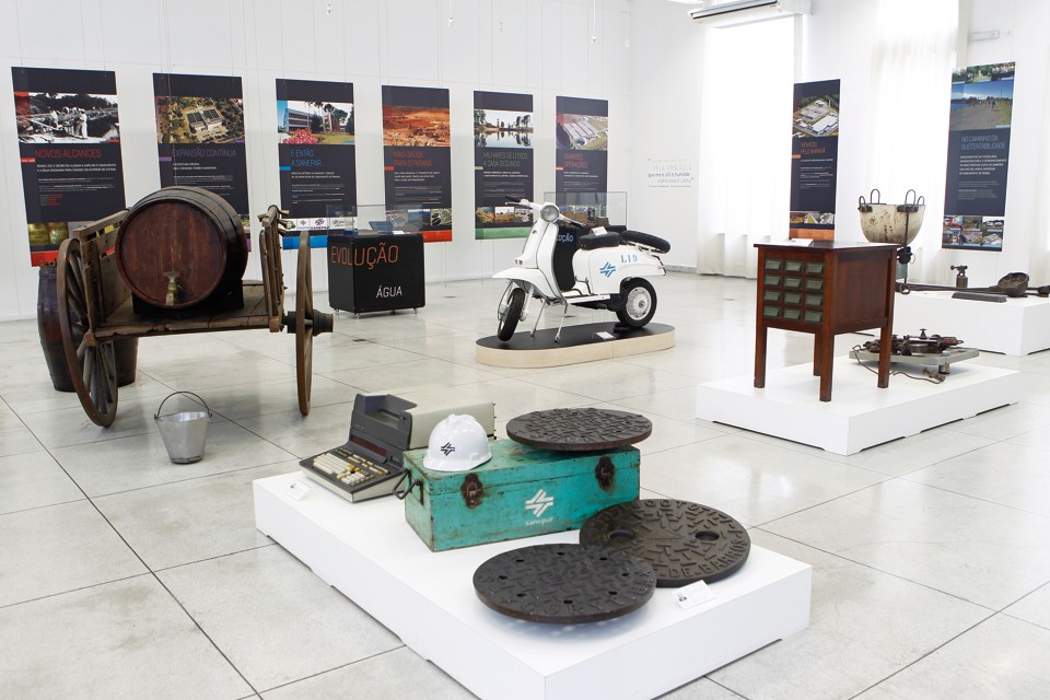 O museu possui equipamentos usados por funcionários da Sanepar e artefatos relacionados ao saneamento no estado. | Antônio More/Gazeta do Povo