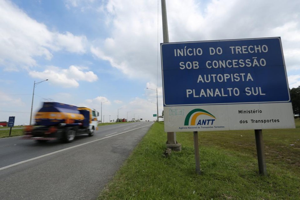 Governo estuda incluir a duplicação da BR-116 sul, entre Curitiba e Mafra, no programa de logística. | Ivonaldo Alexandre/Gazeta do Povo