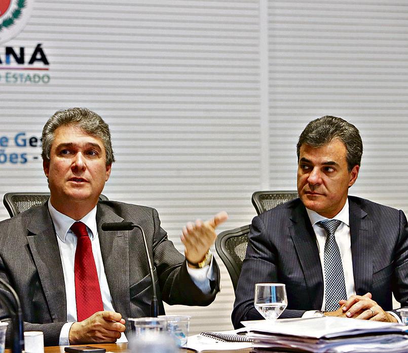 Costa, ao lado de Richa: secretário acreditava que governo tivesse bancado uma das diárias. | Orlando Kissner/ANPr