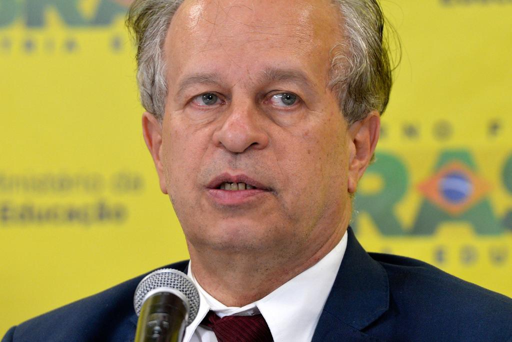 Renato Janine: novos critérios serão usados no segundo semestre. | Wilson Dias/ABr