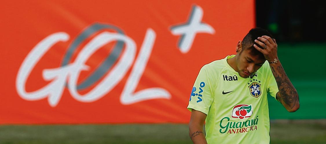 Neymar dutrante o treino desta sexta-feira em Santiago. Atacante brasileiro está fora da Copa América até análise do recurso na segunda-feira. | FELIPE TRUEBA/EFE