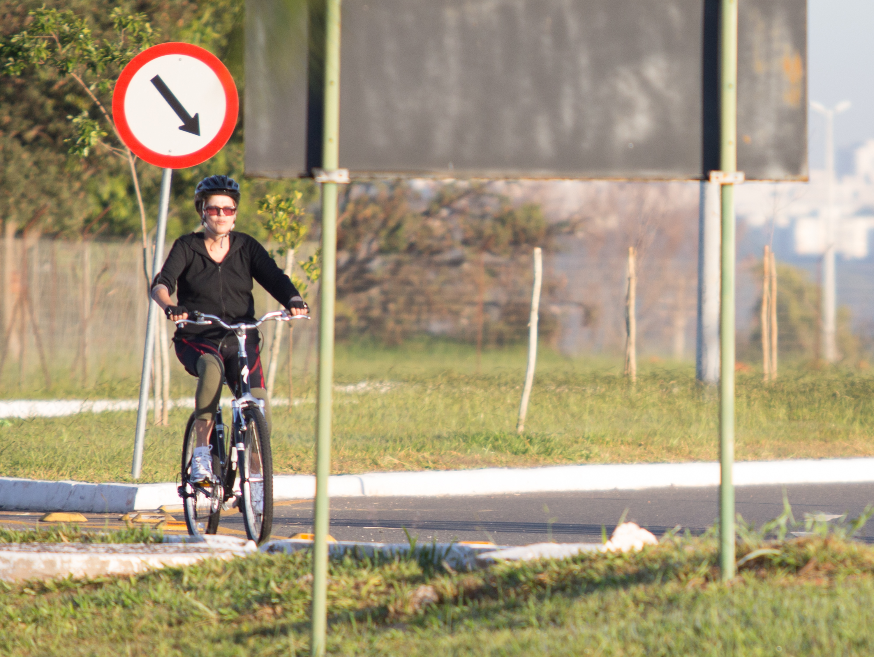 A presidente Dilma Rousseff adotou a bicicleta para melhorar a capacidade física. | Ed Ferreira/Folhapress