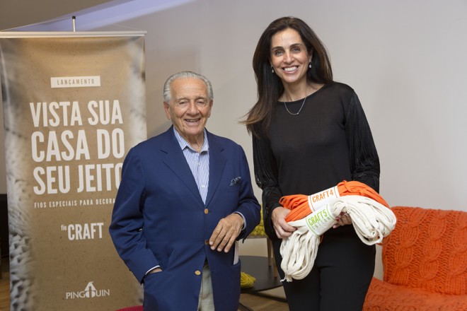 A empresária curitibana Irit Czerny e o industrial Fuad Mattar, da Paramount Têxteis, dona da marca Pingouin, no lançamento da parceria entre as duas marcas, no Hotel Unique, em São Paulo. Foto: Divulgação. | 