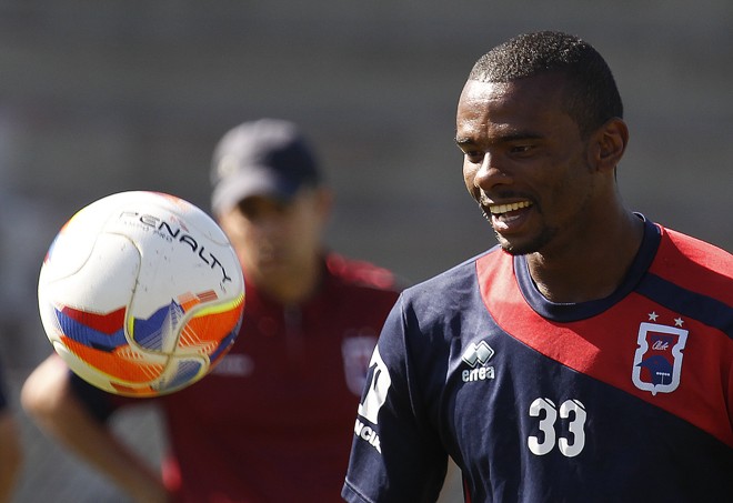 Fernandes (lateral) . | Jonathan Campos/Gazeta do Povo