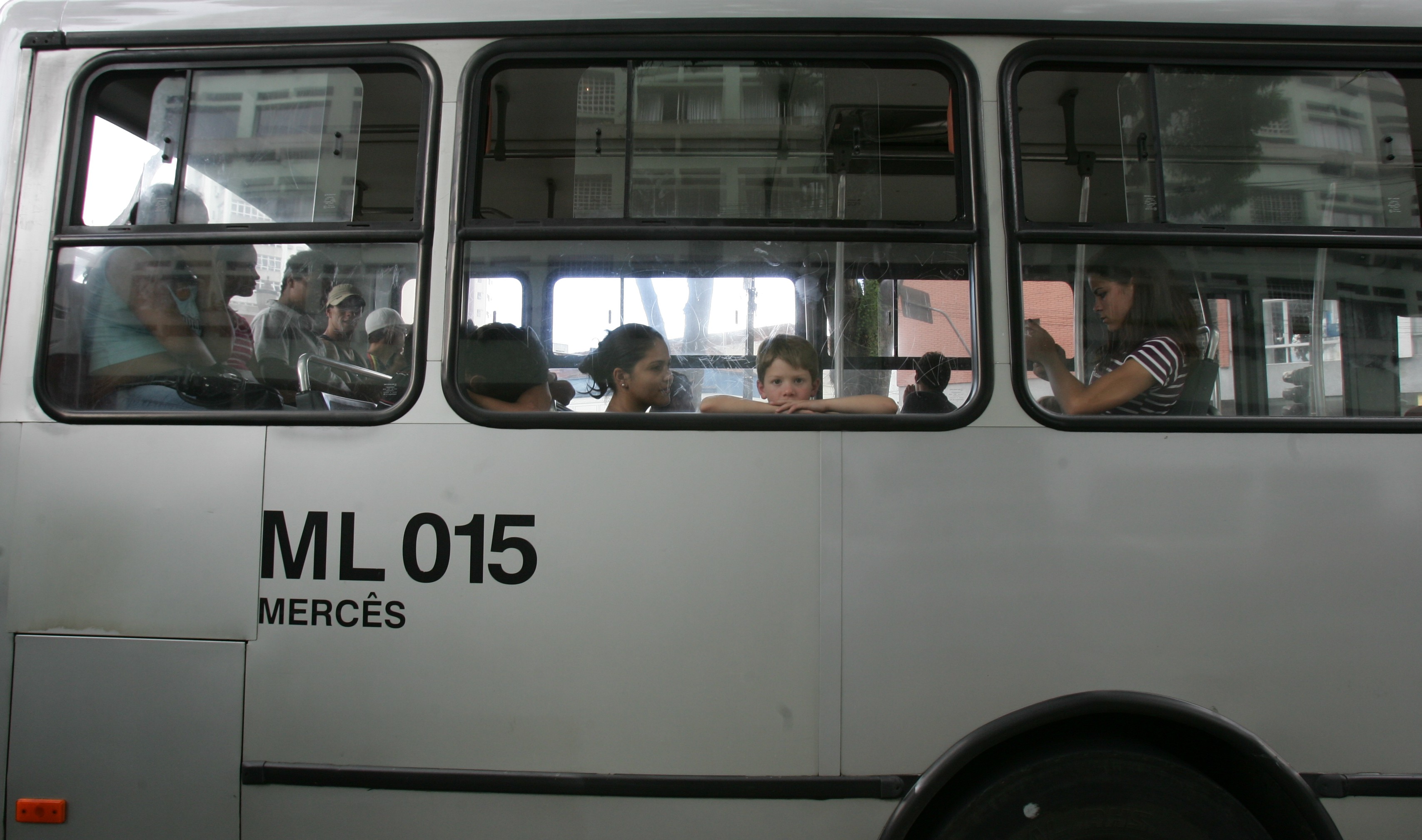 Ligeirinhos Sítio Cercado e Centenário não circulam nos domingos. | Daniel Castellano/Arquivo/Gazeta do Povo