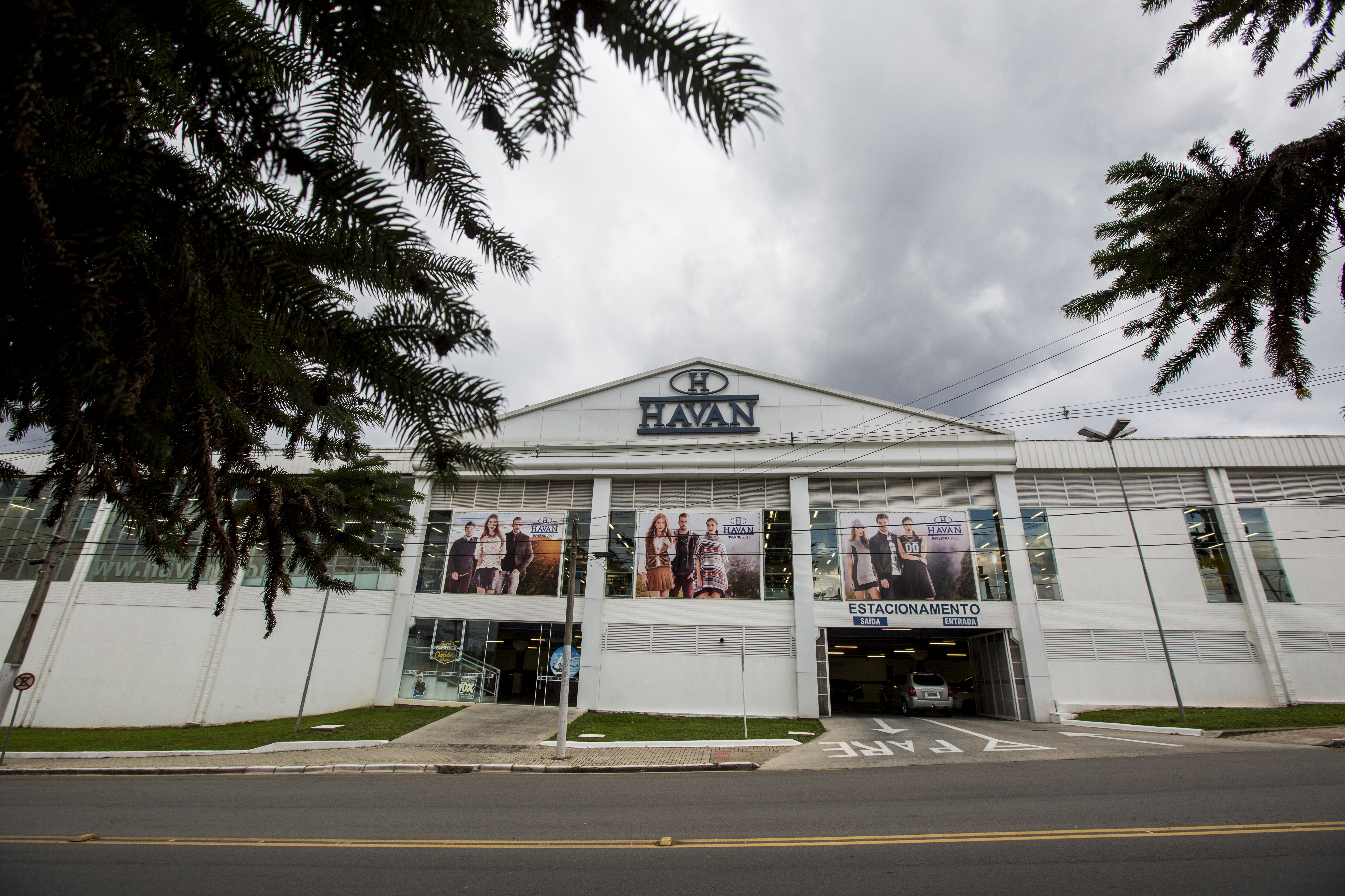 Empresa usou sua página oficial no Facebook para desmentir boato publicado por internauta curitibano. | Brunno Covello/Gazeta do Povo