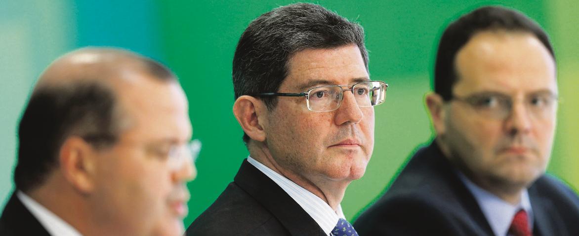 Alexandre Tombini (Banco Central), Joaquim Levy (Fazenda) e Nelson Barbosa (Planejamento): taxa básica de juros subiu de 11% para 13,75% em sete meses. | Ueslei Marcelino/Reuters