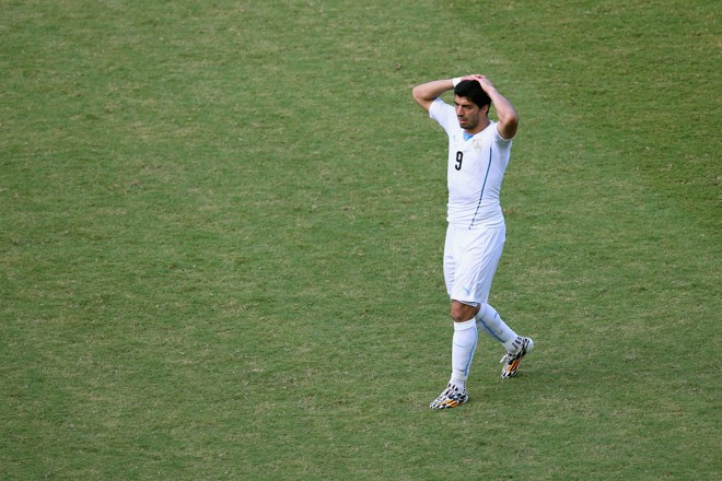 LUÍS SUÁREZ (URUGUAI). Sem dúvida, a ausência mais sentida da Copa América. Campeão de tudo, Luisito ainda tem sete jogos a cumprir de punição pela mordida em Chiellini, na Copa de 2014. | Julian Finney/Getty Images