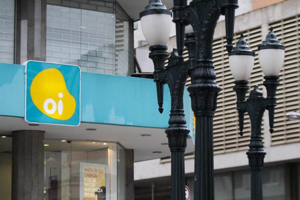 Oi terá capital pulverizado a partir de agosto, diz presidente Segundo dados da Anatel referente a abril, a Oi é a quarta maior operadora móvel do país, com 18% do mercado | Daniel Castellano/Gazeta do Povo