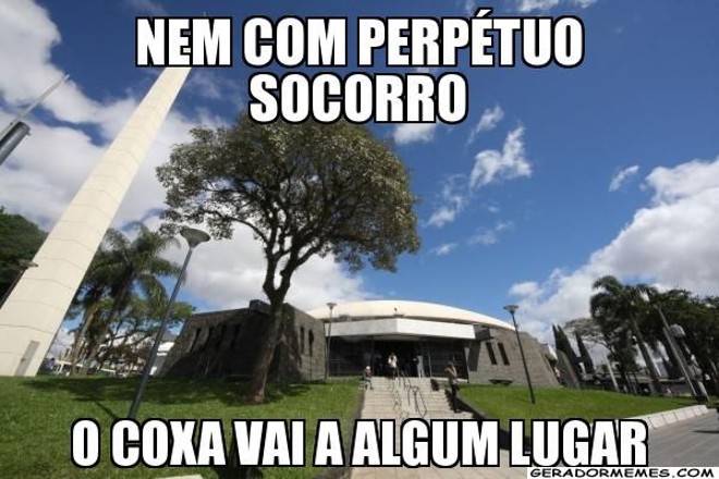 A igreja vizinha ao estádio do Coritiba também é alvo de piadas da torcida rival. |